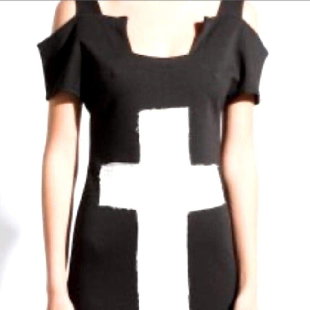 DIMEPIECE CROSS FITTED DRESS $64 NWT L